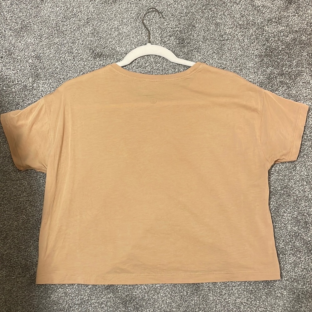 Lululemon cates tee in tan